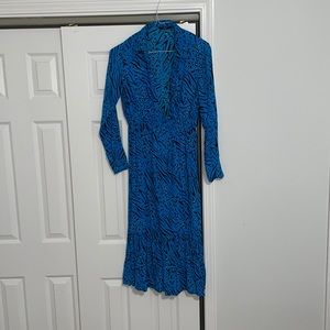 ONLY size 36 blue leopard dress midi